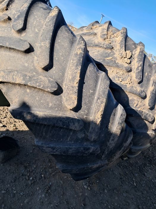 Vând Cauciucuri 650 65 r42