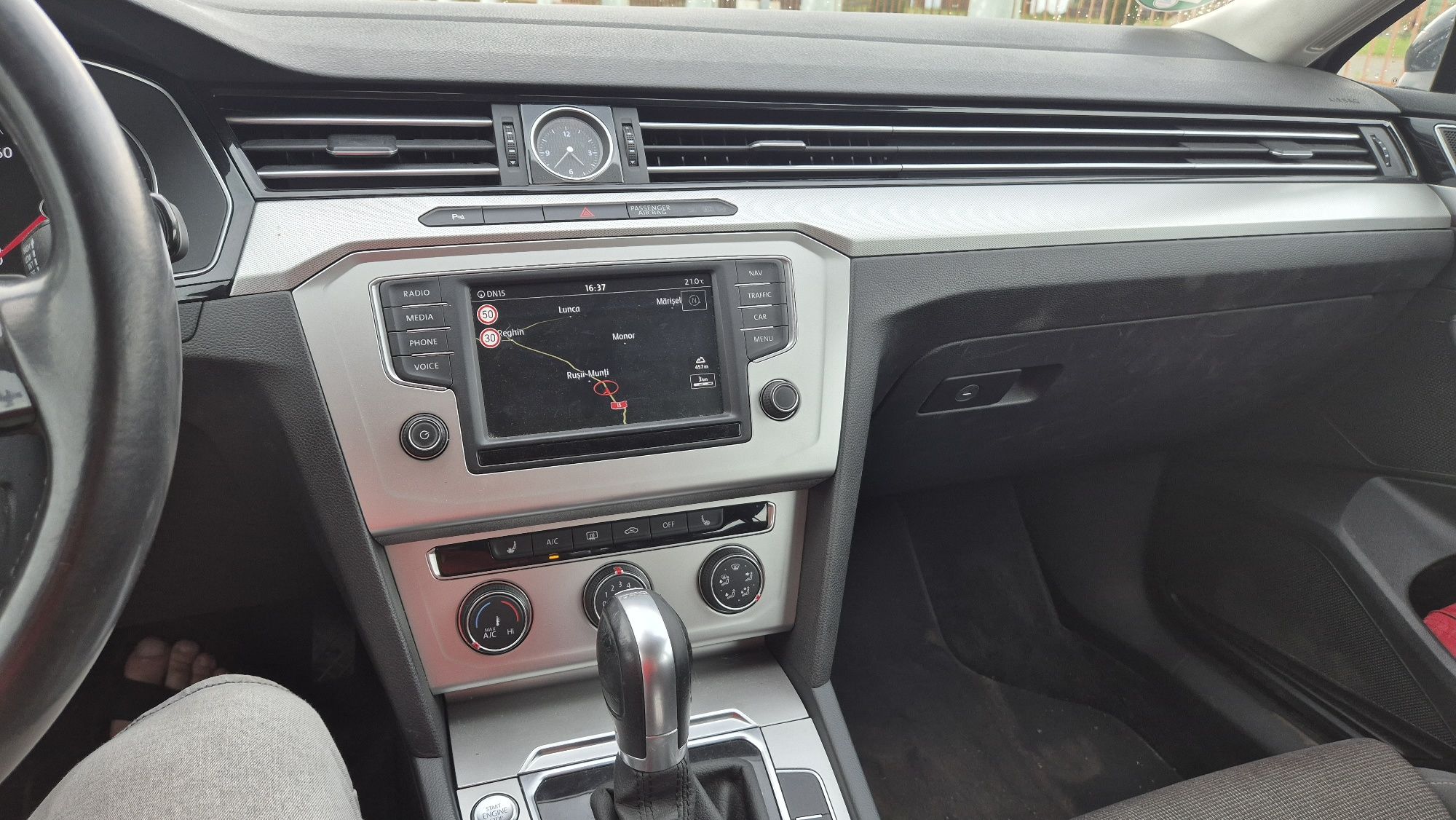 Vând passat b8 automata