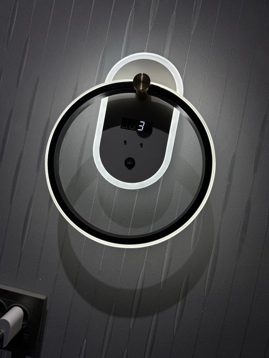 Светельник+часы для спальни продам новые две штуки