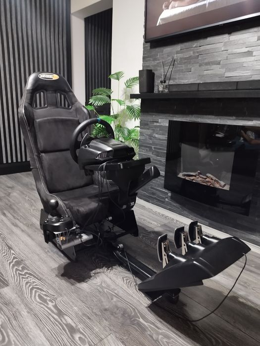Playseat Evolution alcantara+volan Logittech G29+schimbator