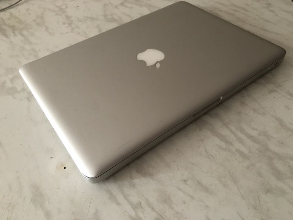 Макбук про 2011. Macbook pro 2011