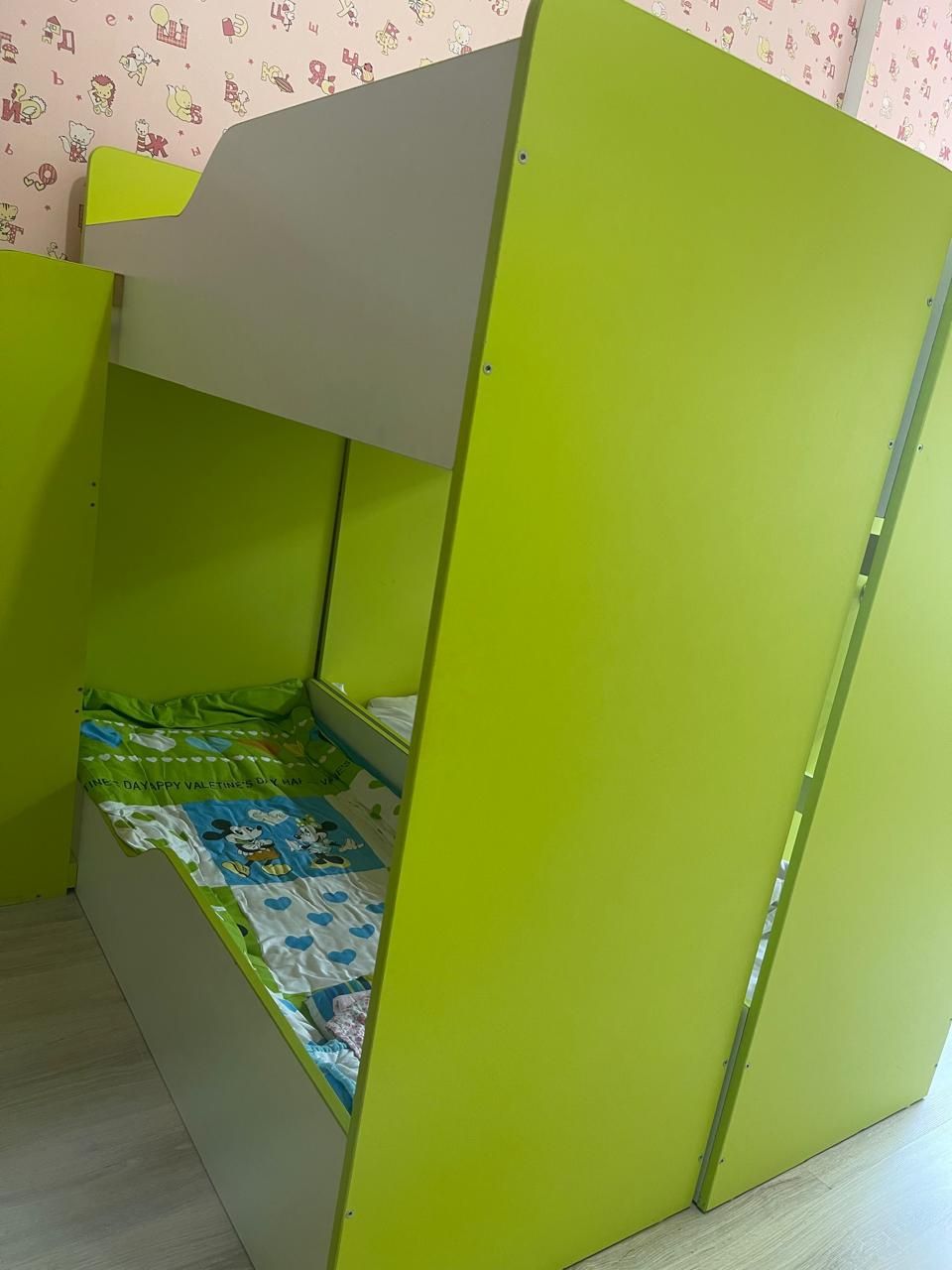 Продам кровать детский двухярусный мебель детский кровать продаётся