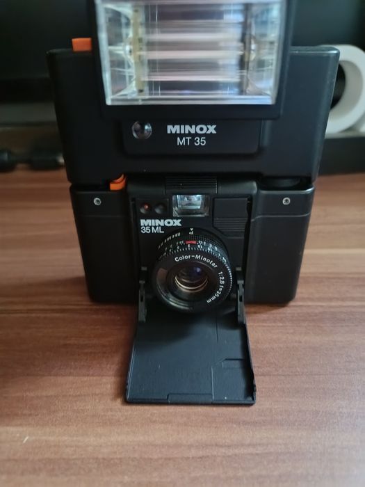 Aparat foto Minox 35 ML + bliț Minox MT 35