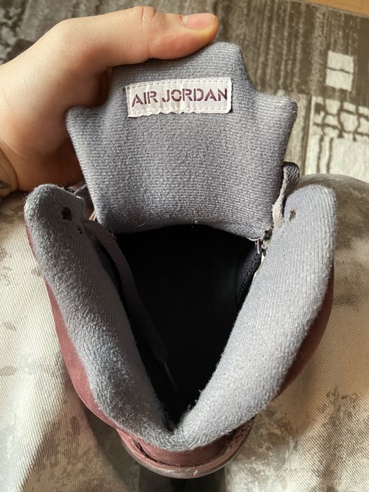 Jordan 5 Burgundy