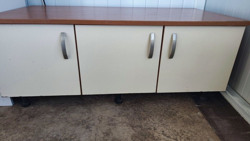 Голям шкаф МДФ 120-60