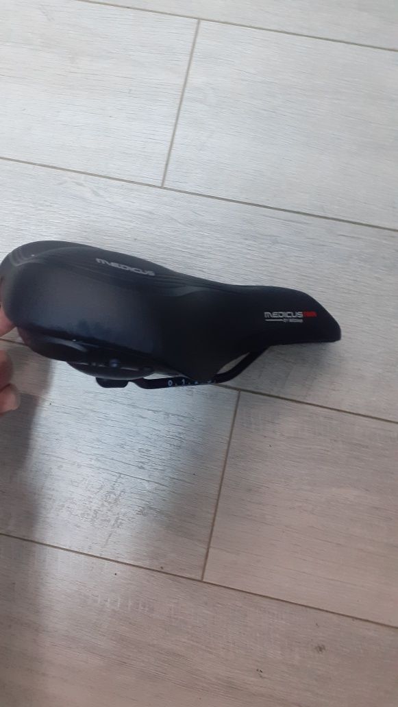 Șa bicicletă de oraș cu gel MEDICUS