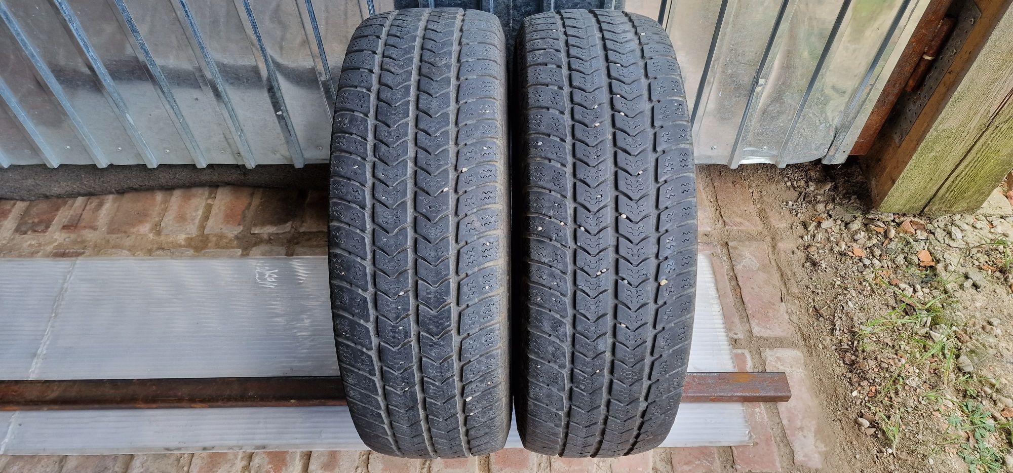 205/65 R16 C - 2 anvelope - Semperit - M+S - iarna