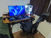 Pc de vânzare cu tot cu mause și cu tastatura ridicare personala!!
