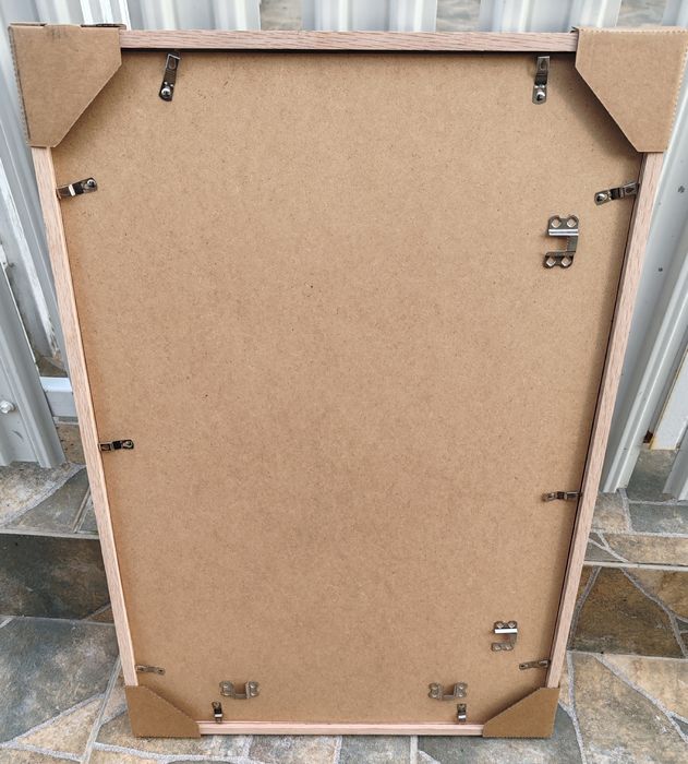 Vând rama foto din lemn natural 60/40