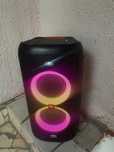 Boxa.    JBL 100