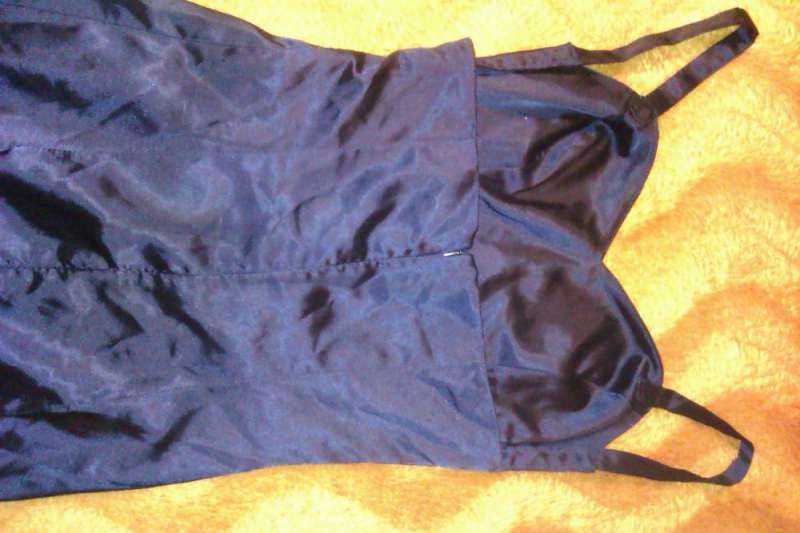 Уникална дамска сатенена рокля