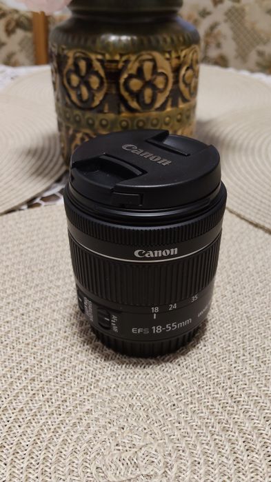 Canon EF-S 18-55mm f/4-5.6 IS STM