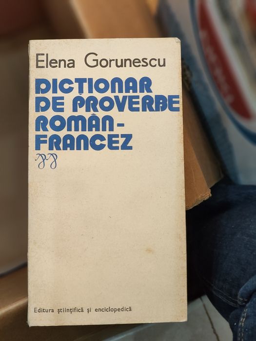 Dicționar de proverbe român francez și român englez