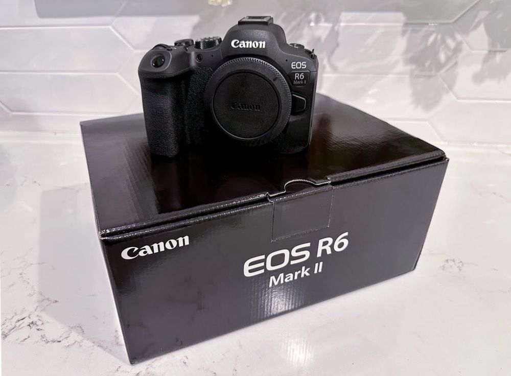 Canon EOS R6 Mark II body Новый