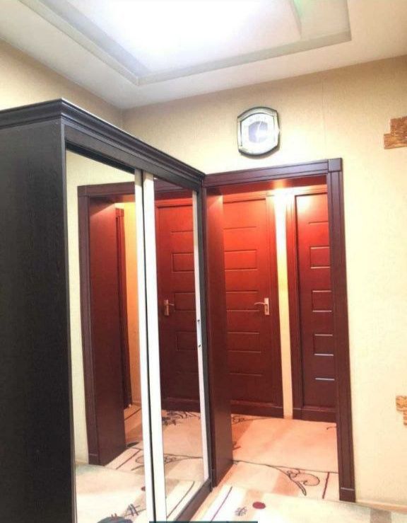 Срочно продаётся квартира 2/1/9 Изза Учтепа. Izza