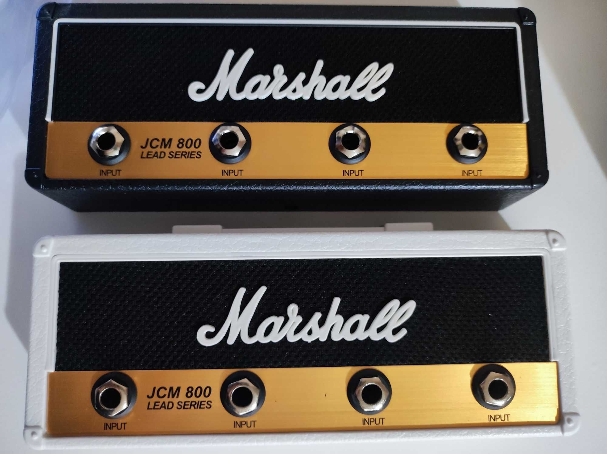 Стенна поставка за ключове, с дизайн на усилвател Marshall