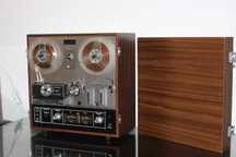 Magnetofon Akai x201d