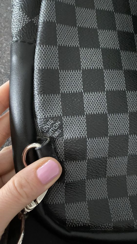 Louis Vuitton Damier Infini Leather Messenger Bag