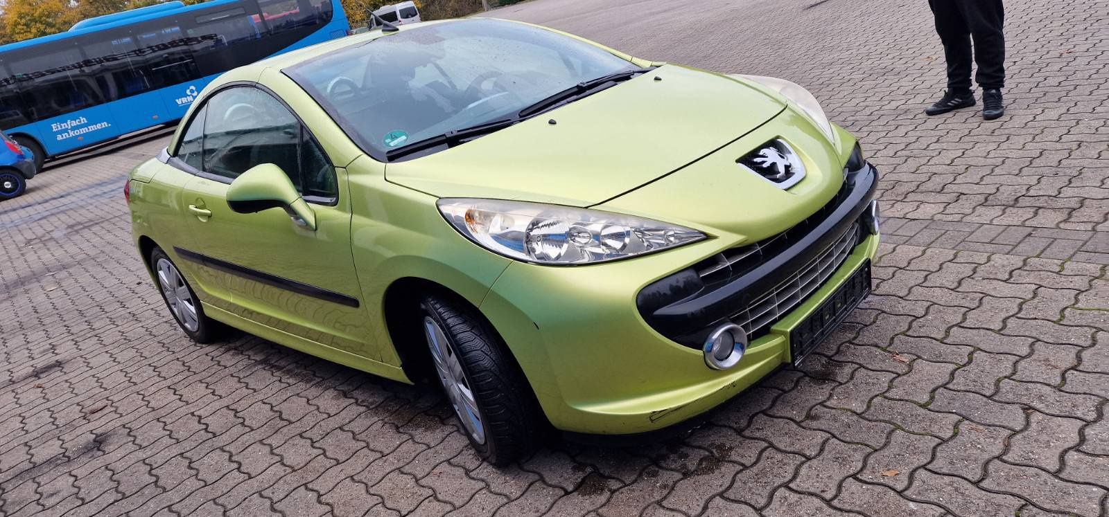 peugeot 207 cc ..