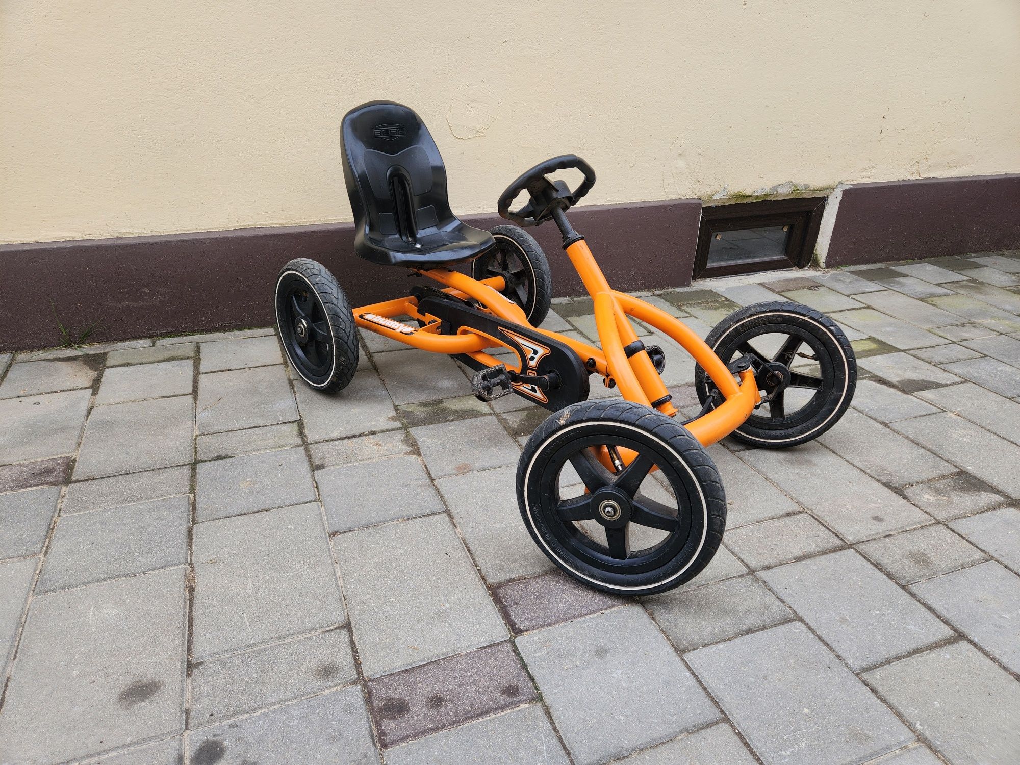 Cart (kart) cu pedale pentru copii BERG Buddy Orange - portocaliu