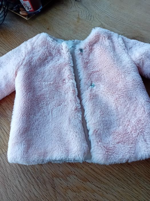 Прекрасно розово плюшено детско яке момиче Lola Palacios размер 86/92