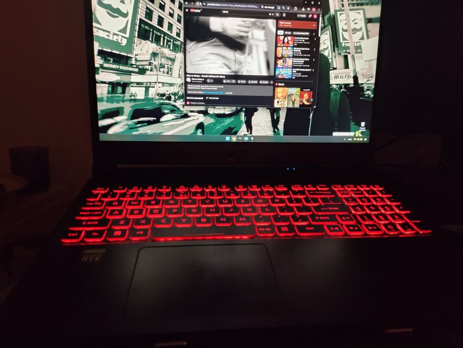 Laptop Acer nitro 5 ( rtx 3050 , Ryzen 5 5600h , 16 gb ddr4 , SSD 500)