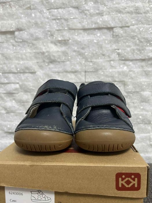 Детски обувки 20,24 номер и боти 25 номер