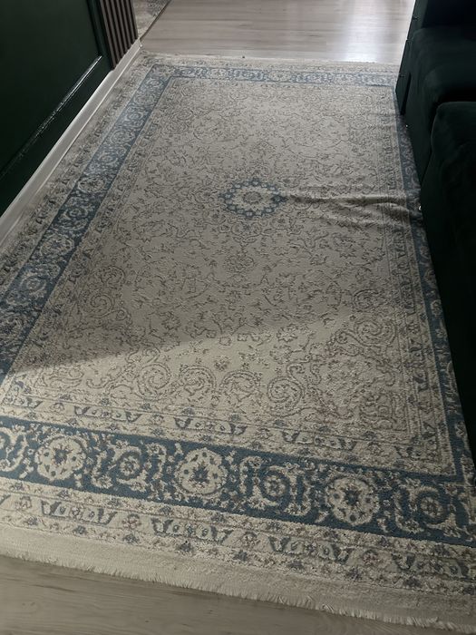 Продам коверь срочно