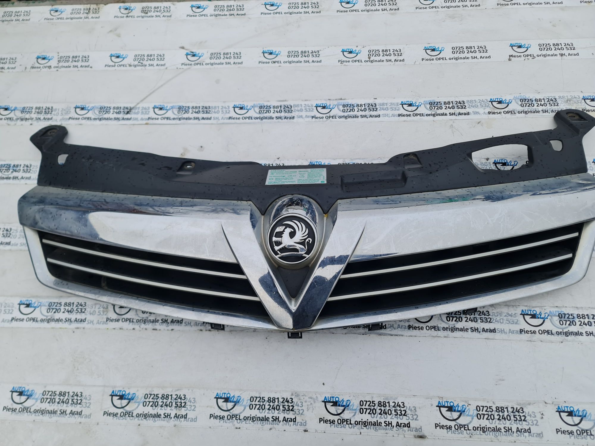 Grila full crom centrala radiator Opel Astra H facelift