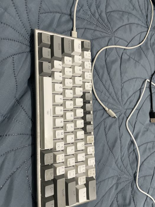 клавиатура механическая  с красными свитчами тихая