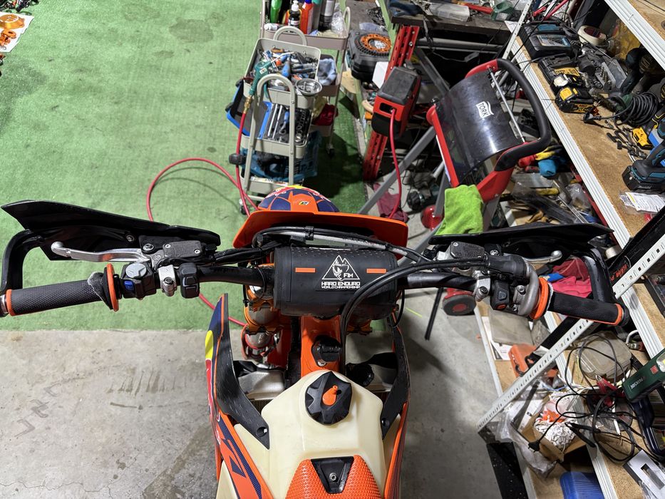 Ktm 300 Exc Tbi model 2024 Hard Enduro Edition