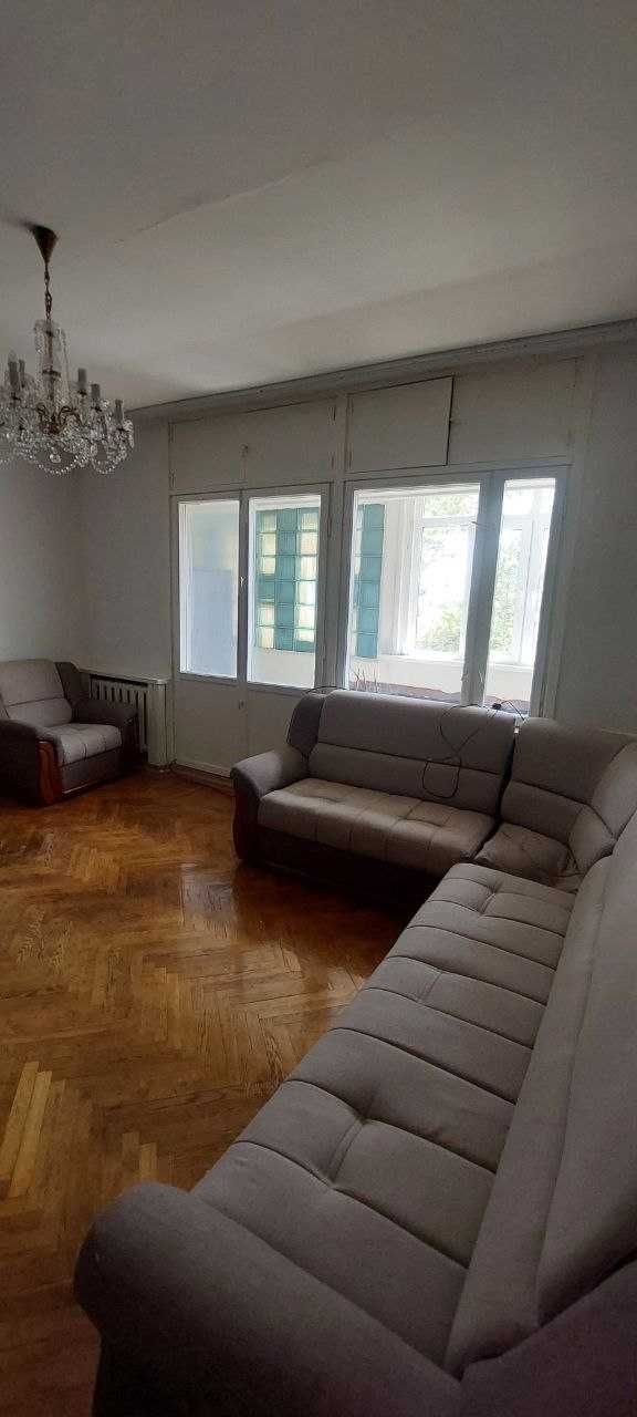 Продажа 2-комнатной Квартиры в Нукуском в центре •
