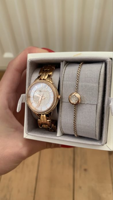 Часовник с гривна Michael Kors