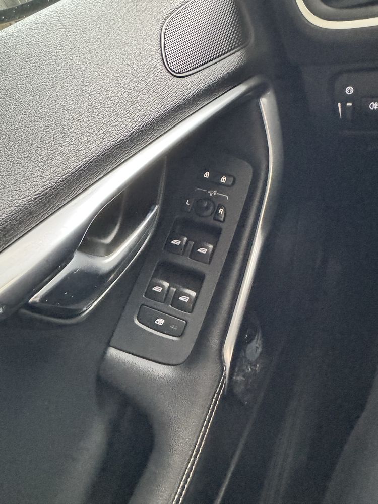 Vand Volvo V40  RDESING