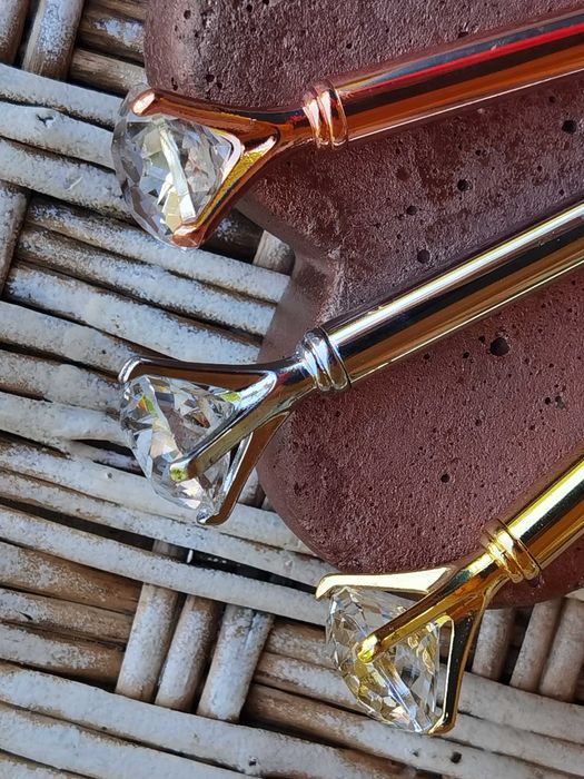 Pix metalic argintiu auriu cromat piatra cristal diamant fals