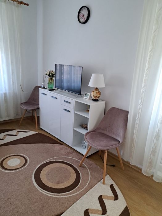 Proprietar inchiriez garsonieră Piața Gorjului