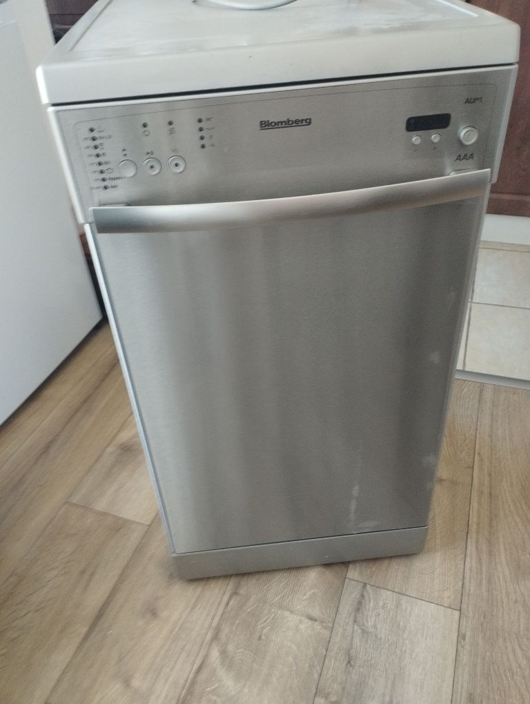 За ремонт, съдомиялна Blomberg 45 см, свободностояща