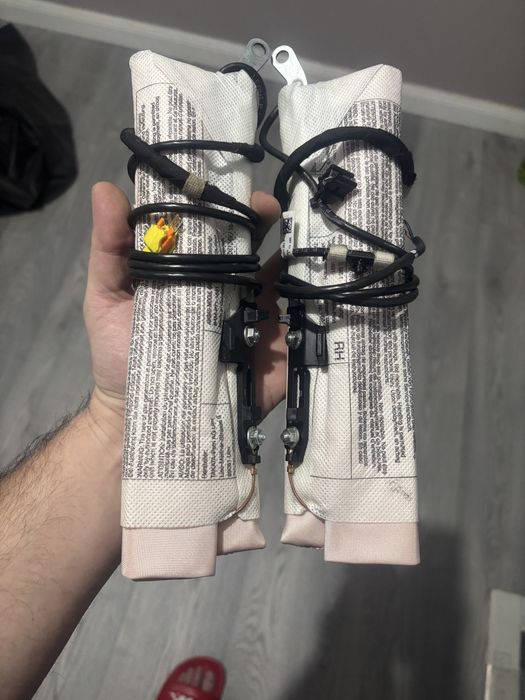 Airbag-uri scaune stanga si dreapta fata