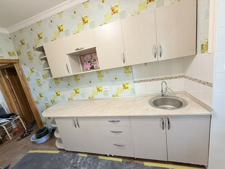 Mebel kuxinni sastayanasi yaxshi ishlatsa boladi zor