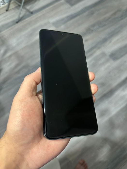 Honor 90 на 512 гигабайт