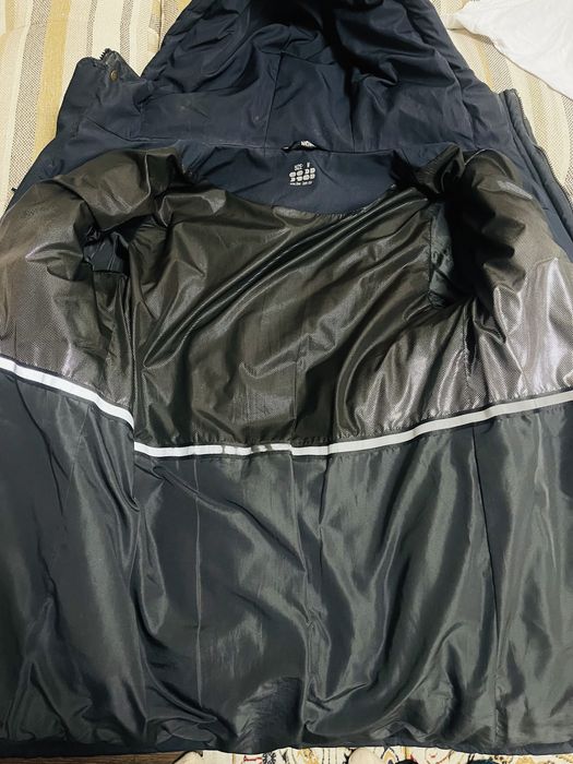 Продам куртку зимнюю подростковую