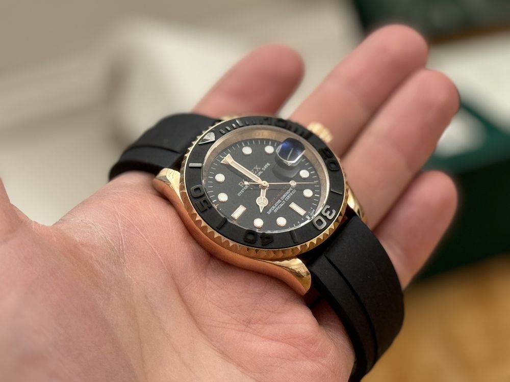 Часы Rolex Yacht-master 37 gold