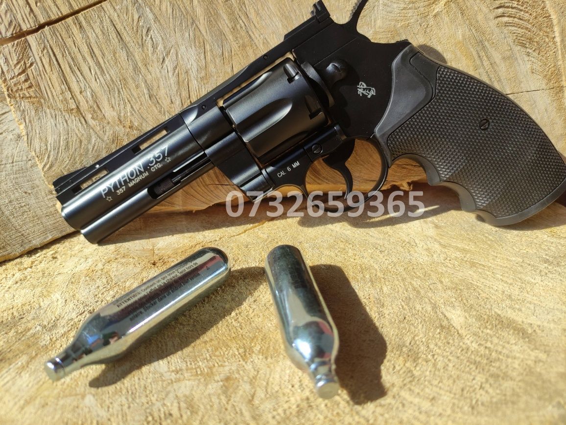 Revolver Airsoft 4 inches FullMetal propulsie CO2 , puiternic