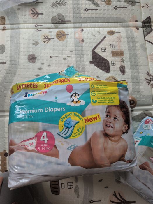 Scutece lupilu aprox 110 buc