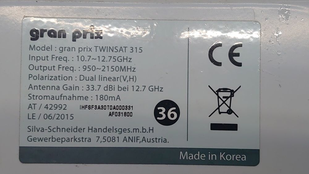 Antenă parabolică plată