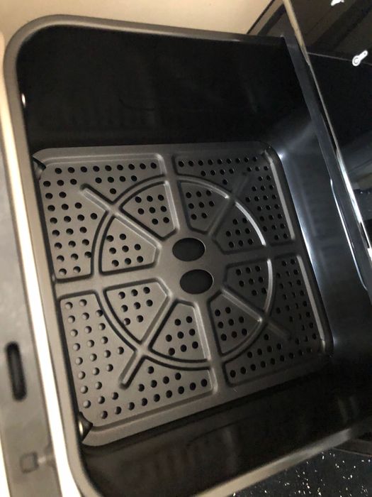 Продавам Air Fryer 10литра RAF с горен и долен реотан - Модел R5398