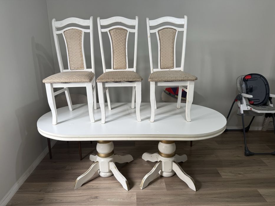 Продам стол со стулями 6шт