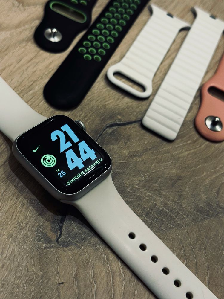 Apple Watch Series 5, 40mm, Grey