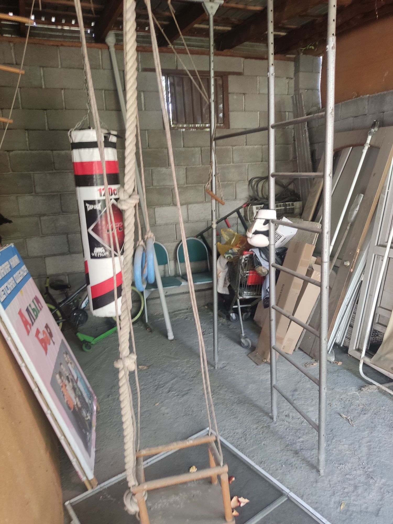Продам детскую игровую площадку