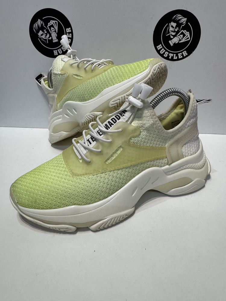 Сникърси STEVE MADDEN .Номер 37